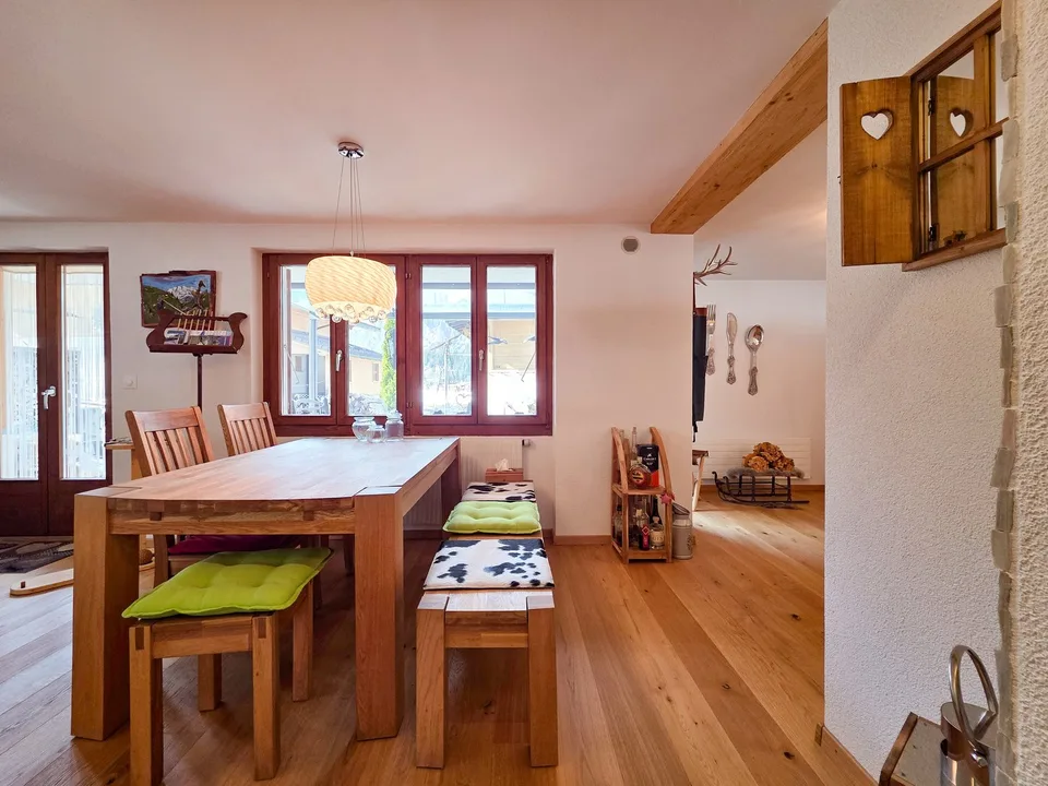 Chalet affascinante di 4 locali in una posizione tranquilla a Kandersteg