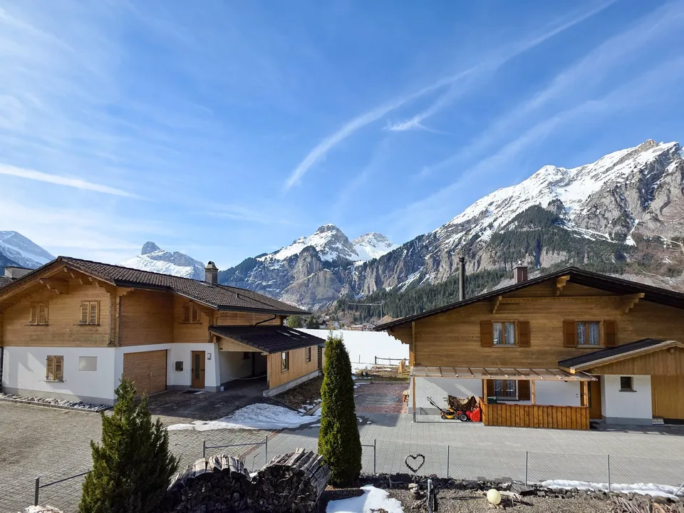 Chalet affascinante di 4 locali in una posizione tranquilla a Kandersteg – foto 26 di 30