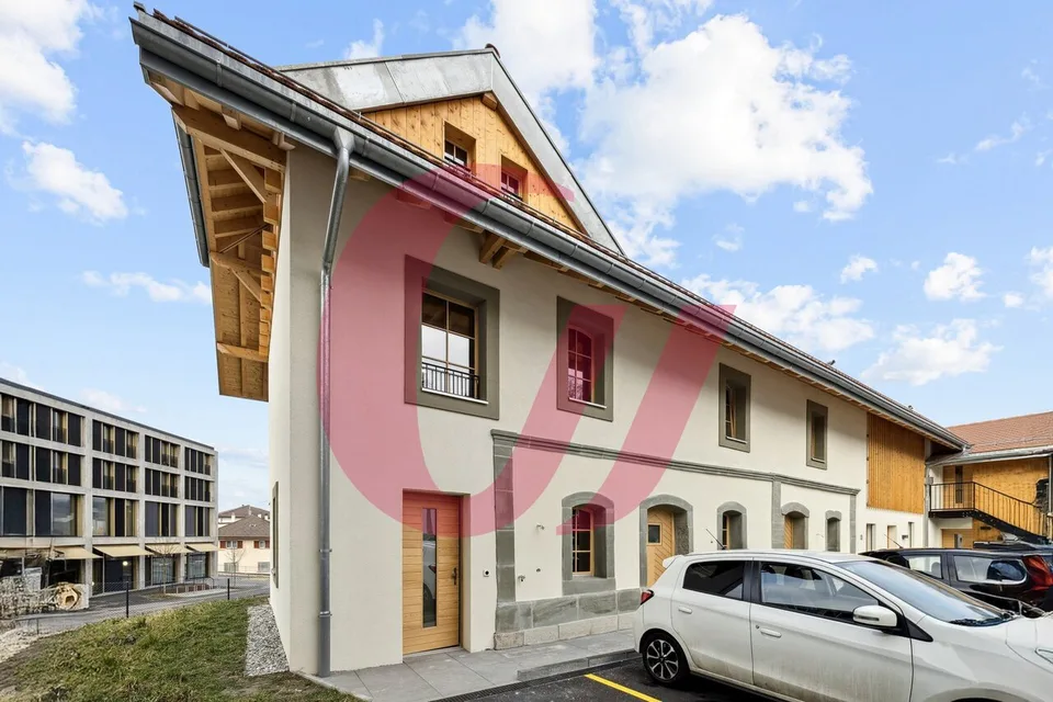 APPARTEMENT TRIPLEX DE 4.5 PIECES SITUÉ À ROMONT