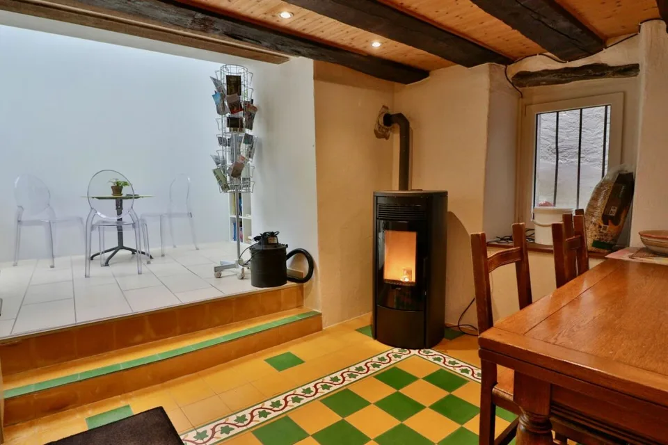 Nel cuore del vecchio borgo di Martigny, bellissima casa familiare, piena di charme con 5.5 locali, ideale come casa familiare o casa di ospiti.