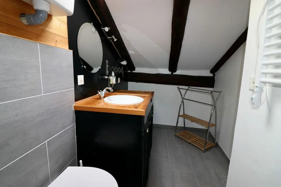 Nel cuore del Vecchio Borgo di Martigny, una bellissima casa familiare, piena di charme di 5.5 locali, ideale come casa familiare o casa di ospiti. – foto 7 di 13