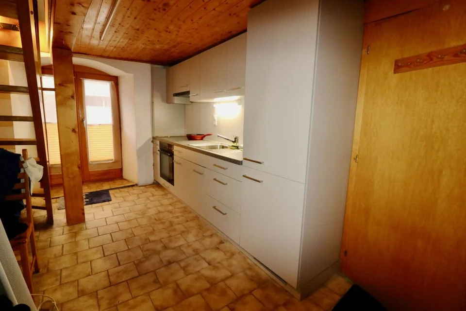 Nel cuore del Vecchio Borgo di Martigny, una bellissima casa familiare, piena di charme di 5.5 locali, ideale come casa familiare o casa di ospiti. – foto 9 di 13