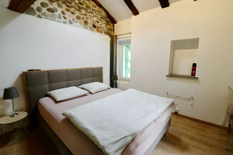 Nel cuore del vecchio borgo di Martigny, bellissima casa familiare, piena di charme con 5.5 locali, ideale come casa familiare o casa di ospiti.