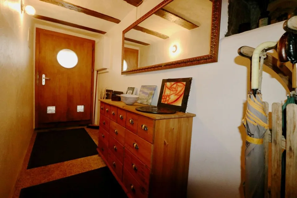 Nel cuore del Vecchio Borgo di Martigny, una bellissima casa familiare, piena di charme di 5.5 locali, ideale come casa familiare o casa di ospiti. – foto 11 di 13