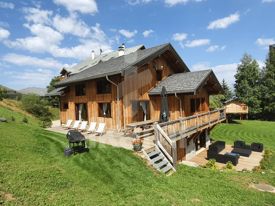 Chalet d'exception skis aux pieds, Le Corbier, domaine des Sybelles