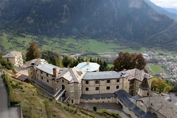 Sondalo: Albergo 200 locali