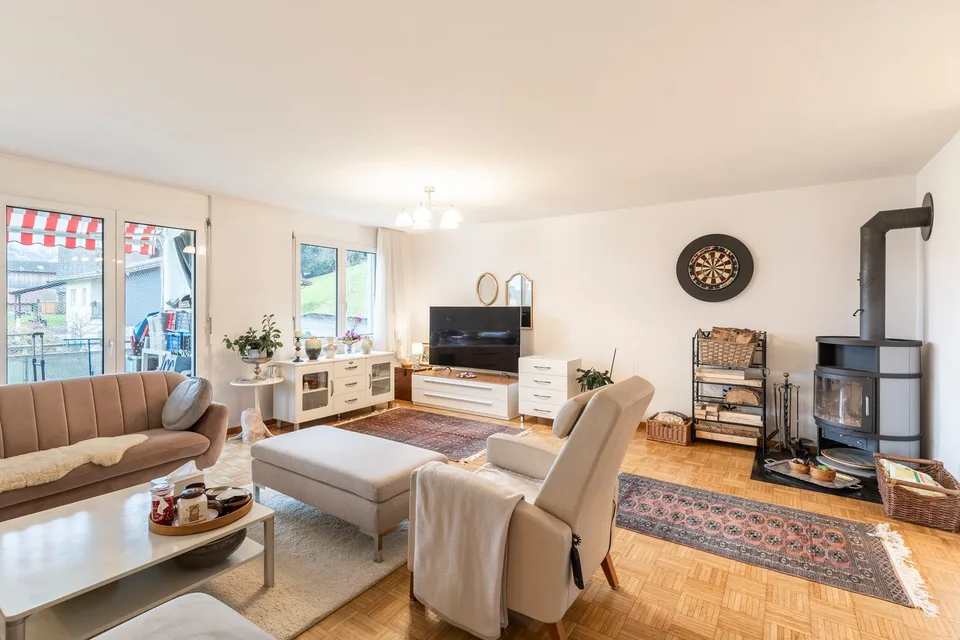 Familienfreundliches Zuhause - mit Cheminée und Balkon
