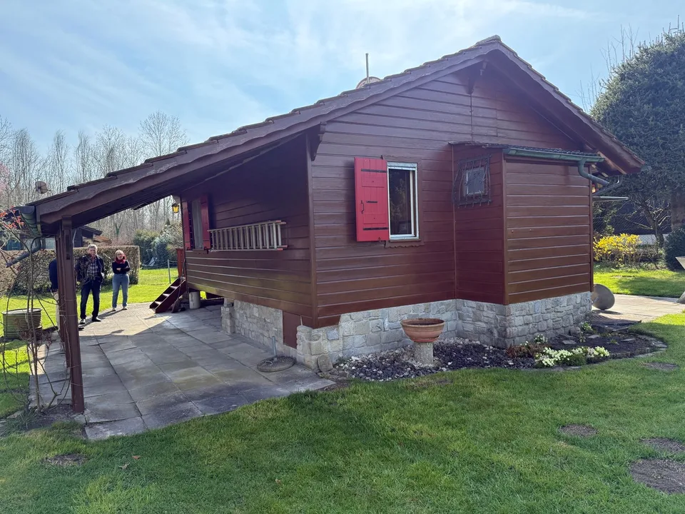 Reserviert! Charmantes Holzchalet in ruhiger Lage von Avenches