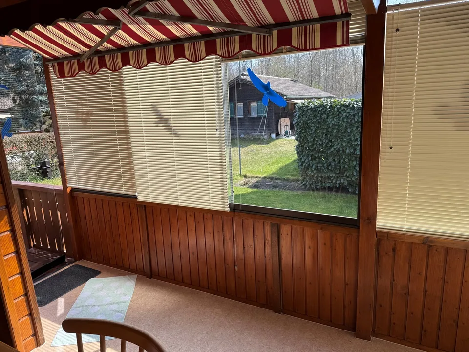 Reserviert! Charmantes Holzchalet in ruhiger Lage von Avenches
