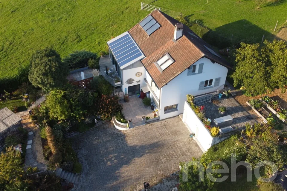 Single-family house with a separate apartment in Oleyres – photo 21 of 21