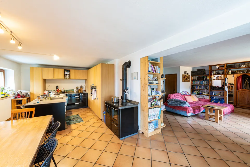 Casa ticinese con 20'000 m di terreno, piscina e rustico – Foto 13 von 13