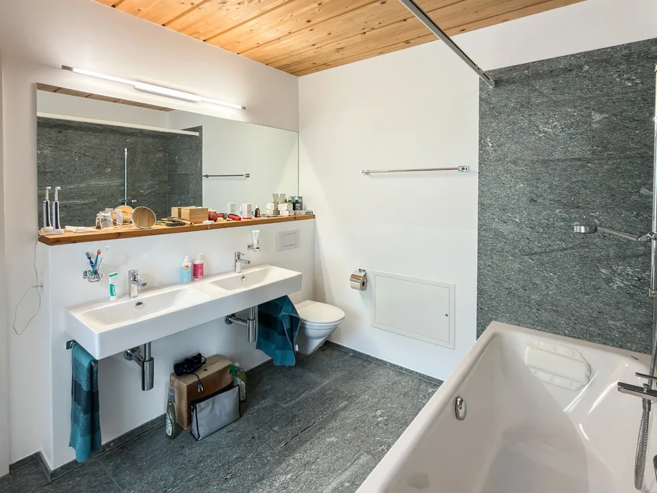 Appartement charmant de 4,5 pièces avec panorama montagnard à Ardez – photo 12 sur 18