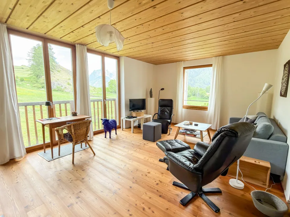 Appartement charmant de 4,5 pièces avec panorama montagnard à Ardez – photo 15 sur 18