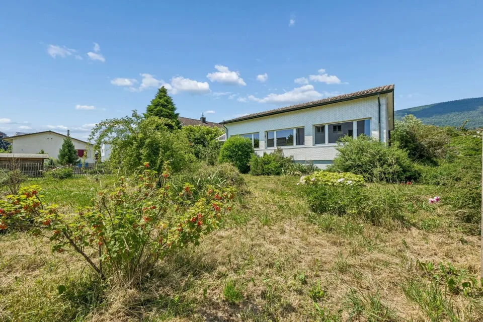 Jolie maison unifamiliale en droit de construction