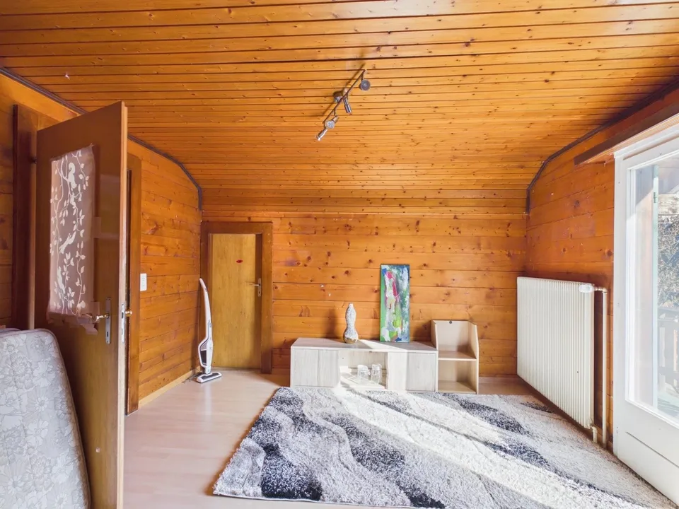 Ampia casa residenziale con giardino soleggiato sopra Naters – foto 10 di 15