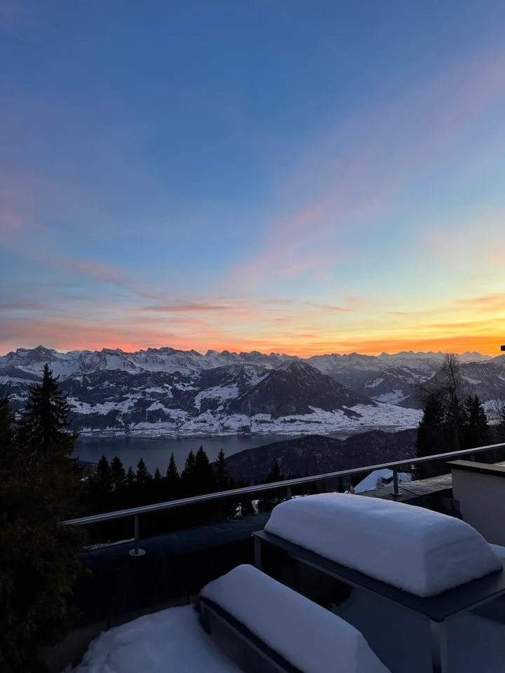 Dreamy 4.5 room apartment in Rigi Kaltbad, freshly renovated – with lake, mountain and Alpine view