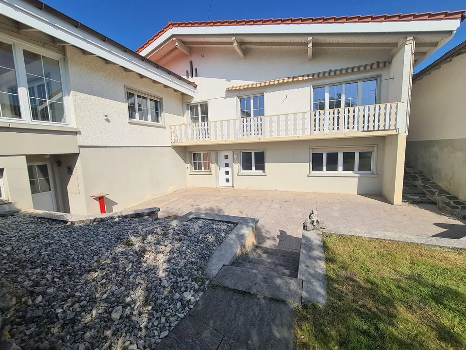 NEUER PREISNACHLASS - Prächtige Villa mit hohem Standard auf großer Parzelle