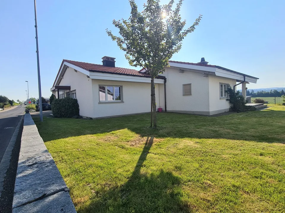 NEUE PREISSENKUNG - Prachtvolle Villa von hohem Standard auf großer Parzelle – Foto 8 von 30