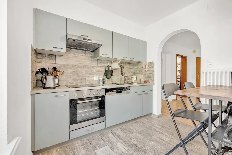 Maison multifamiliale attractive avec trois appartements à Zürich-Seebach