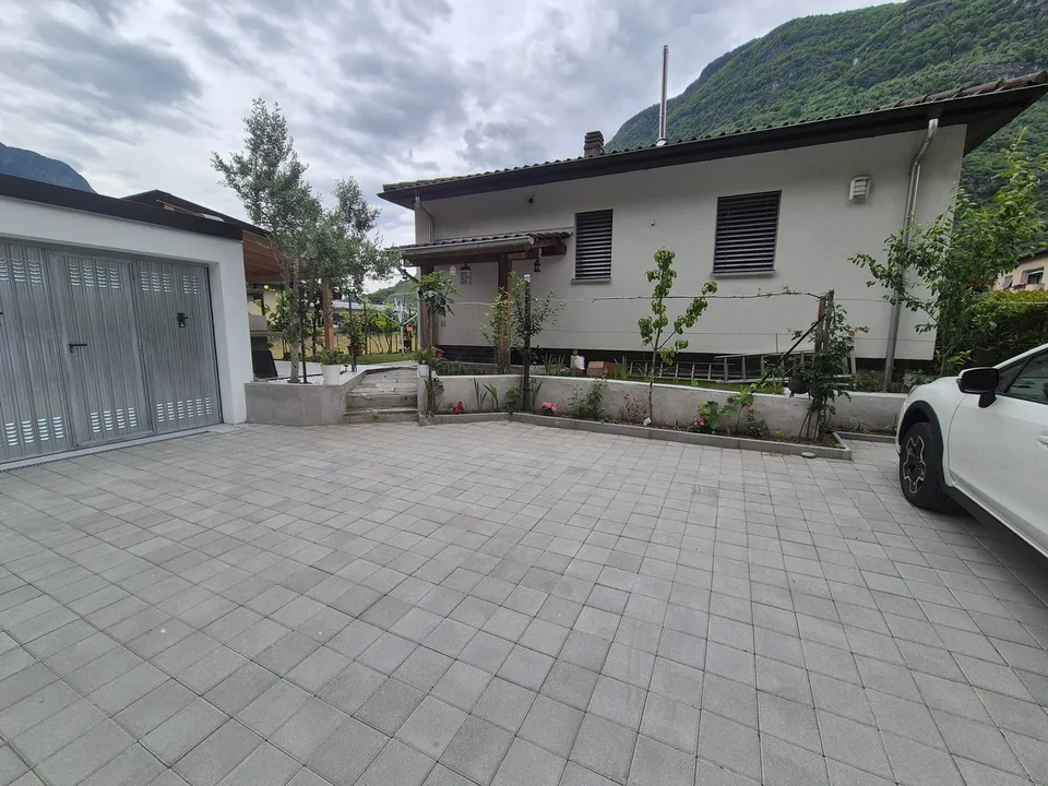 Casa unifamiliare a Pollegio – Zona Pedemonte