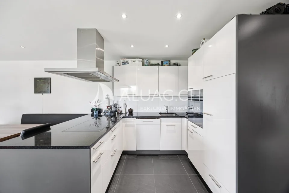 Appartement en propriété moderne avec jardin d'hiver