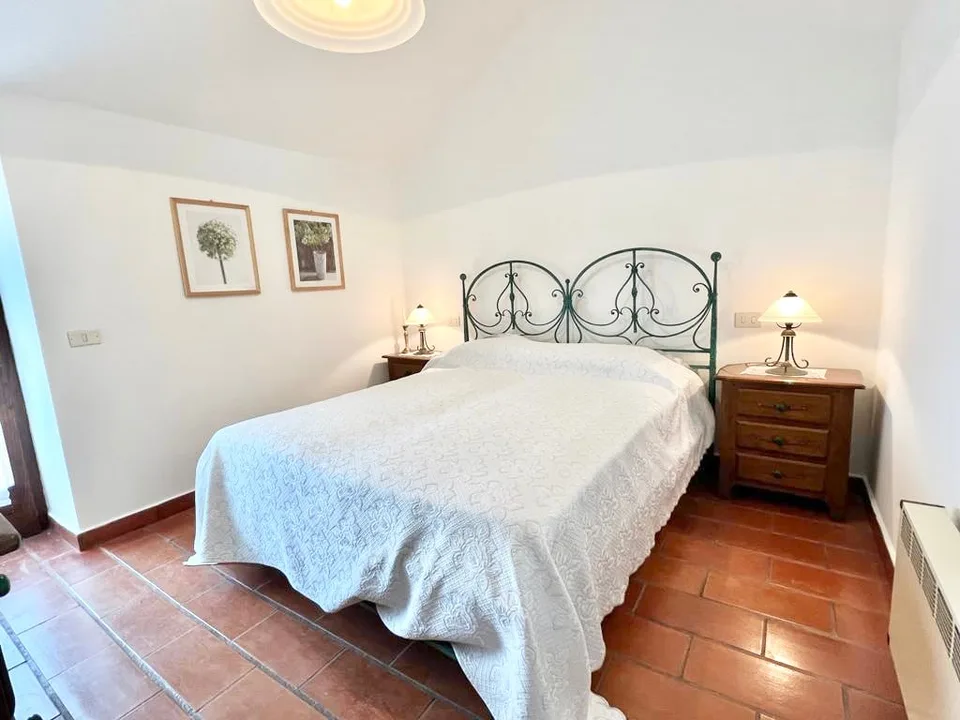 3 renovierte Rusticos in ruhiger und sonniger Lage mit atemberaubendem Blick auf den Lago Maggiore