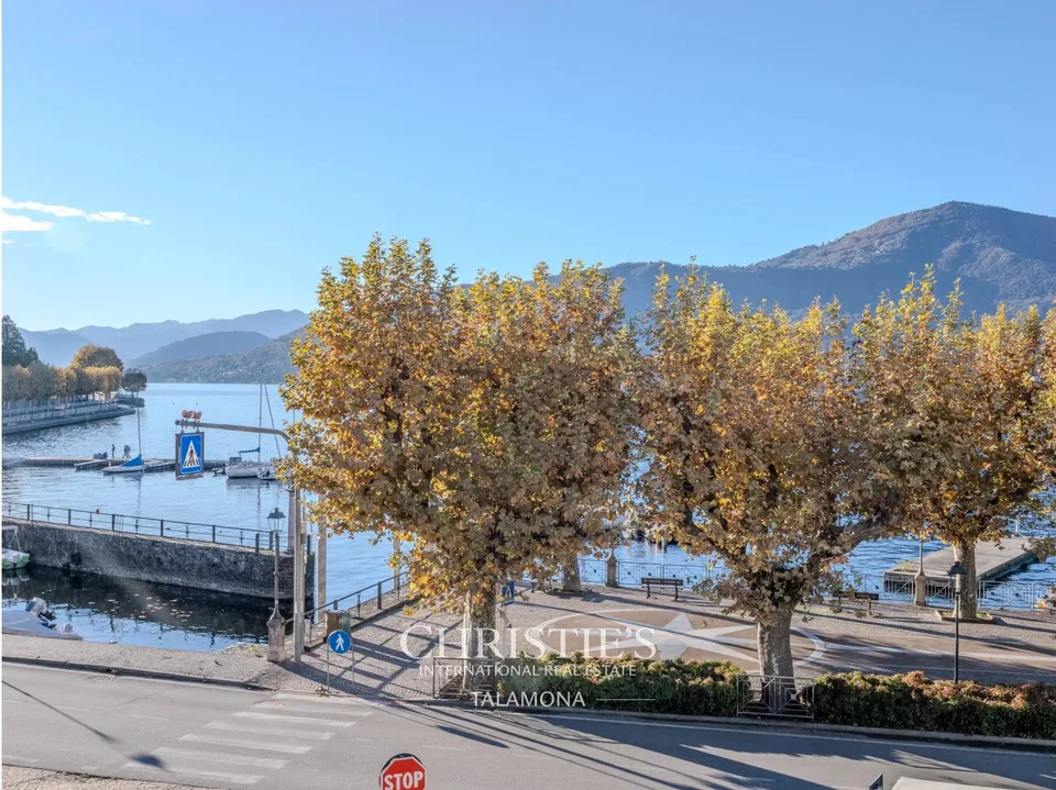 Appartamento con vista sul Lago Maggiore a Porto Valtravaglia – foto 10 di 13