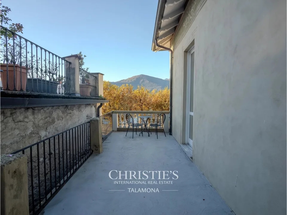Appartamento con vista sul Lago Maggiore a Porto Valtravaglia – foto 11 di 13