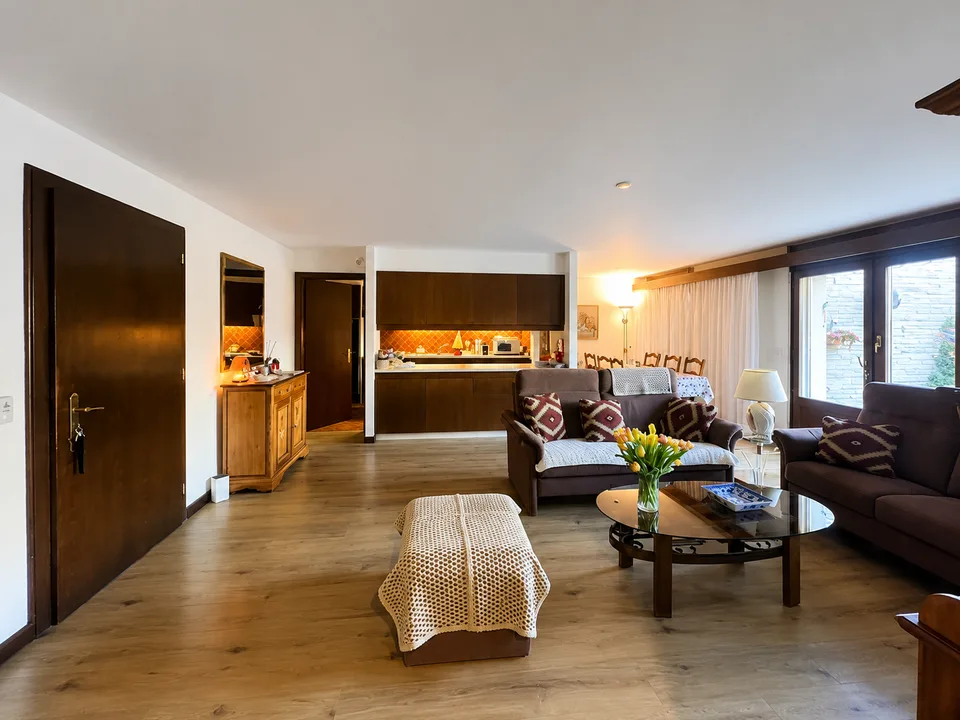 Prime 4.5-Room Apartment in Central Crans-Montana