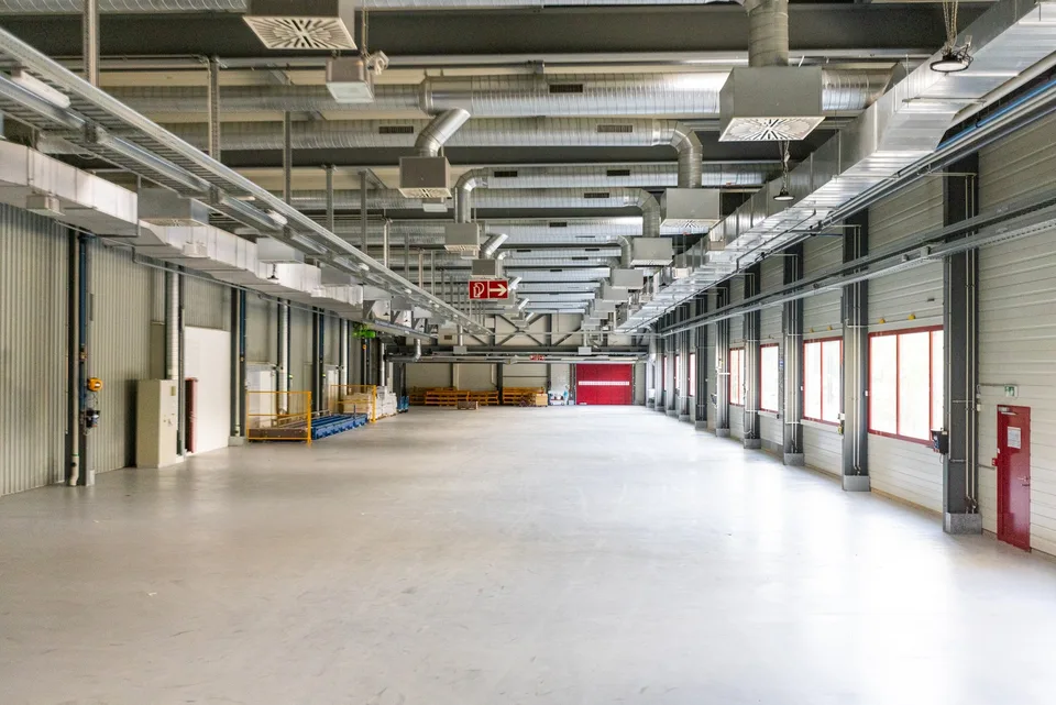 Halle de production et/ou stockage