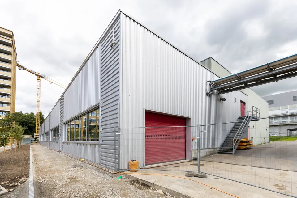 Halle de production et/ou stockage