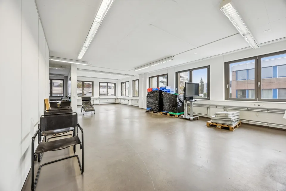 Vielseitige 269 m2 Gewerbefläche in Geroldswil – Foto 10 von 13