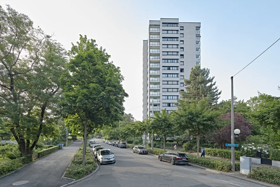 Sichern Sie sich Ihren Parkplatz an der Karl Jaspers-Allee!
