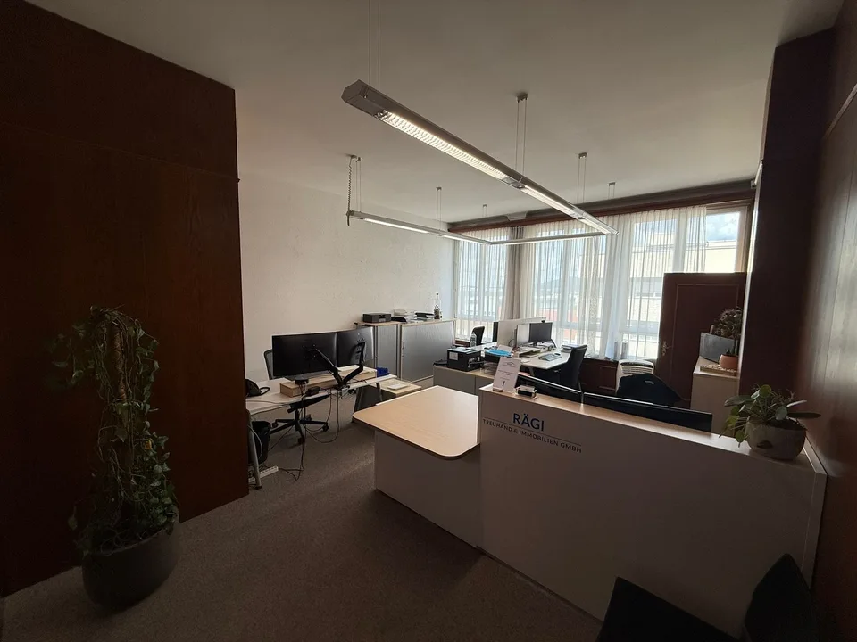 Bright office space with large reception area in attractive location in Regensdorf – photo 11 of 13