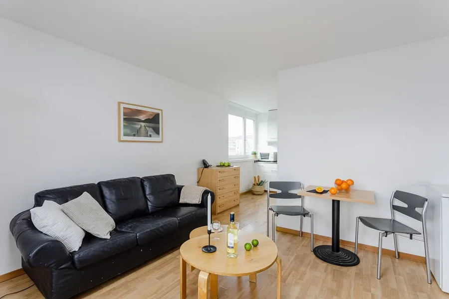 2 Zimmer in Oerlikon