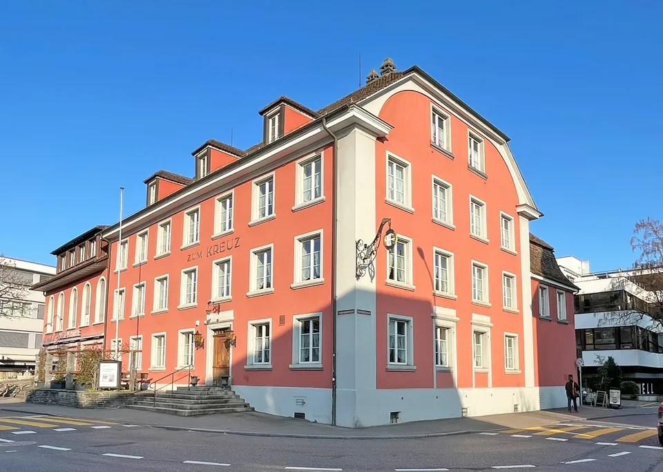 Gewerberäume / Showroom / Büroräume, 1. OG mitten in Bülach
