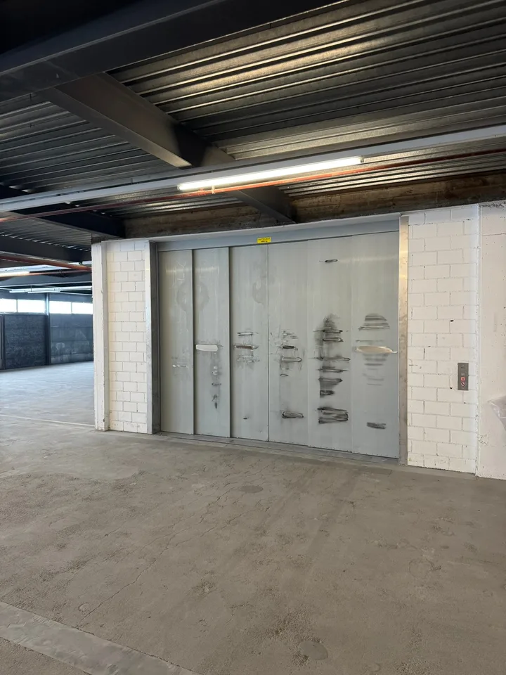3200m²+ d'espace de stockage à louer dans un excellent emplacement de transport