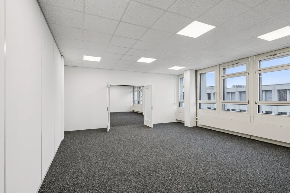 Uffici pronti per l'occupazione e costruiti per 90,00 CHF/m²/anno – foto 11 di 12