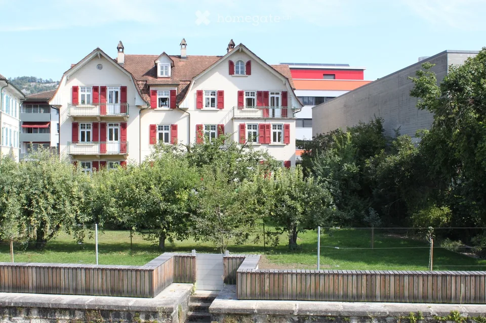 Appartement ensoleillé et calme en ville