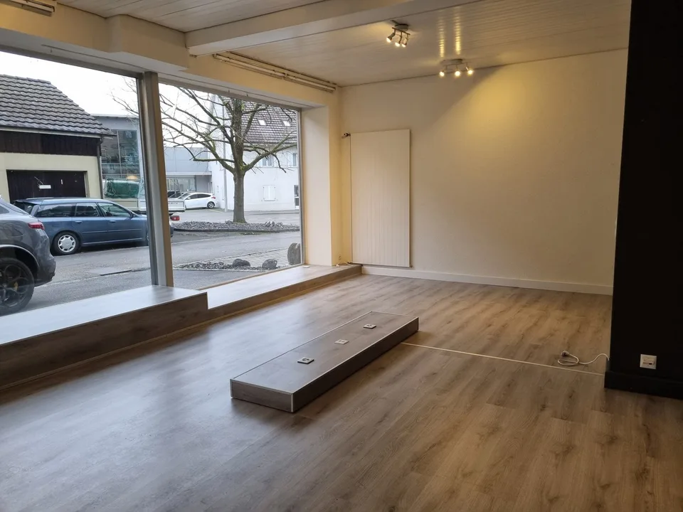 Werkstatt mit Büro/Laden Mitten in Breitenbach