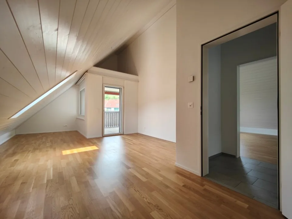 Aussergewöhnliche 4½-Zimmer Dachwohnung Nr. 7.9