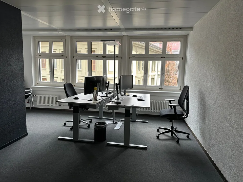 Bright office space in central location
