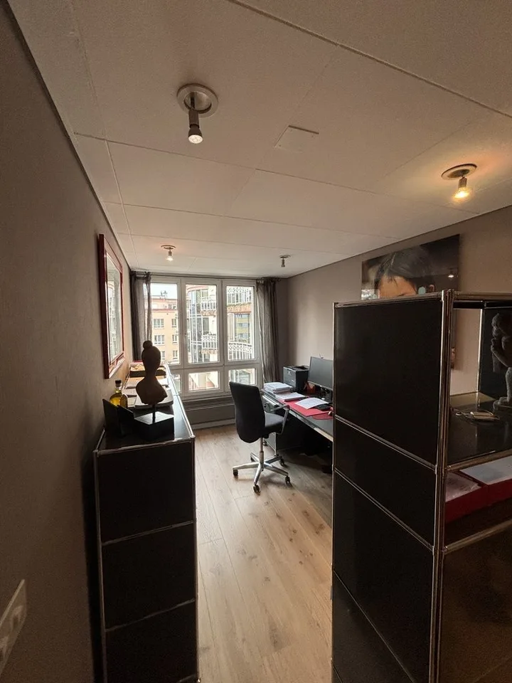 Zu ergattern! Superbe Bürofläche nahe aller Annehmlichkeiten in Nyon!