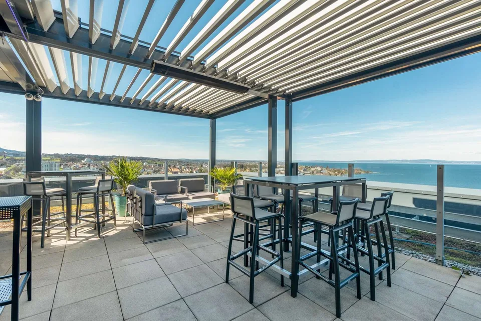 Espace commercial exclusif avec vue panoramique sur le lac – photo 6 sur 12
