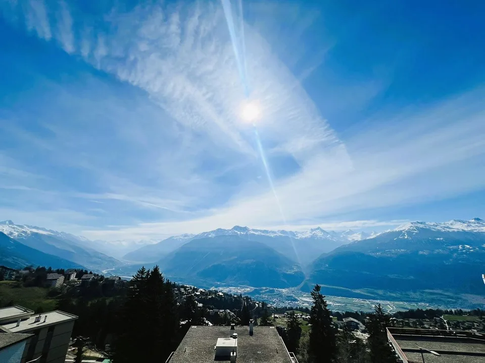 Bell'appartamento di 2,5 locali completamente ristrutturato - Spazioso e luminoso - Vista panoramica spettacolare - Bene posizionato – foto 11 di 14