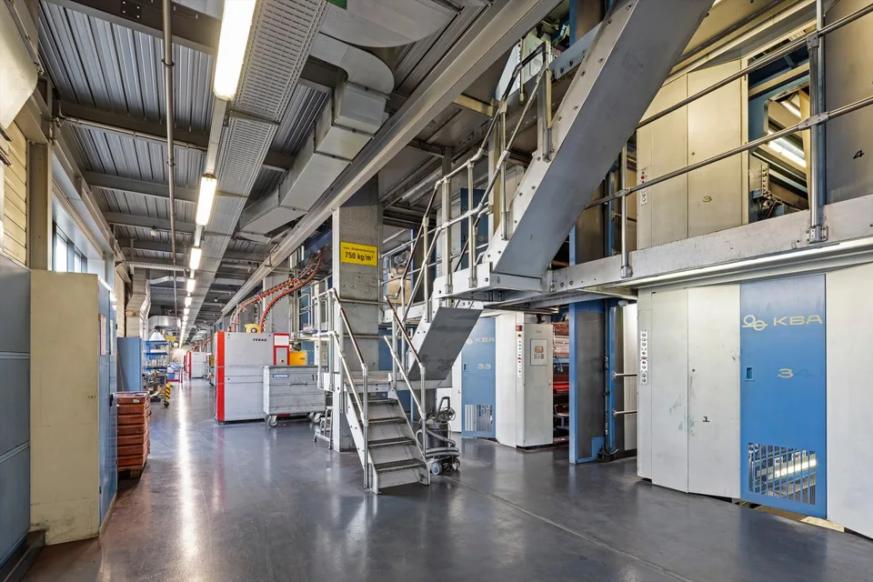 Vielfältig nutzbare Industrie- und Gewerbeflächen im Druckzentrum Zürich! – Foto 10 von 12