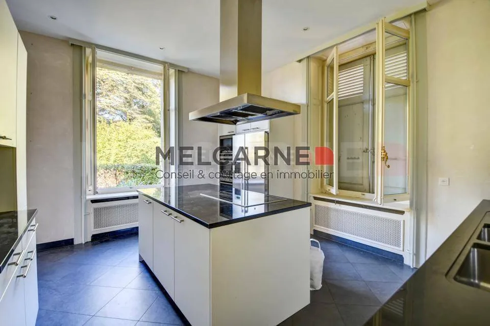 Magnifique maison de Maître avec vue imprenable sur le lac – Foto 11 von 12