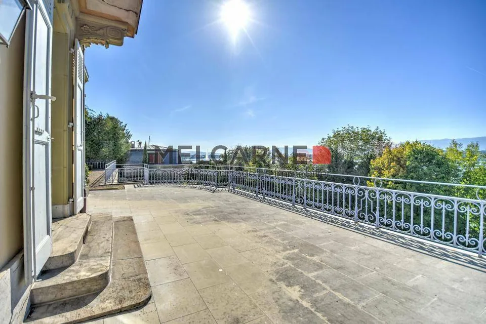 Magnifique maison de Maître avec vue imprenable sur le lac