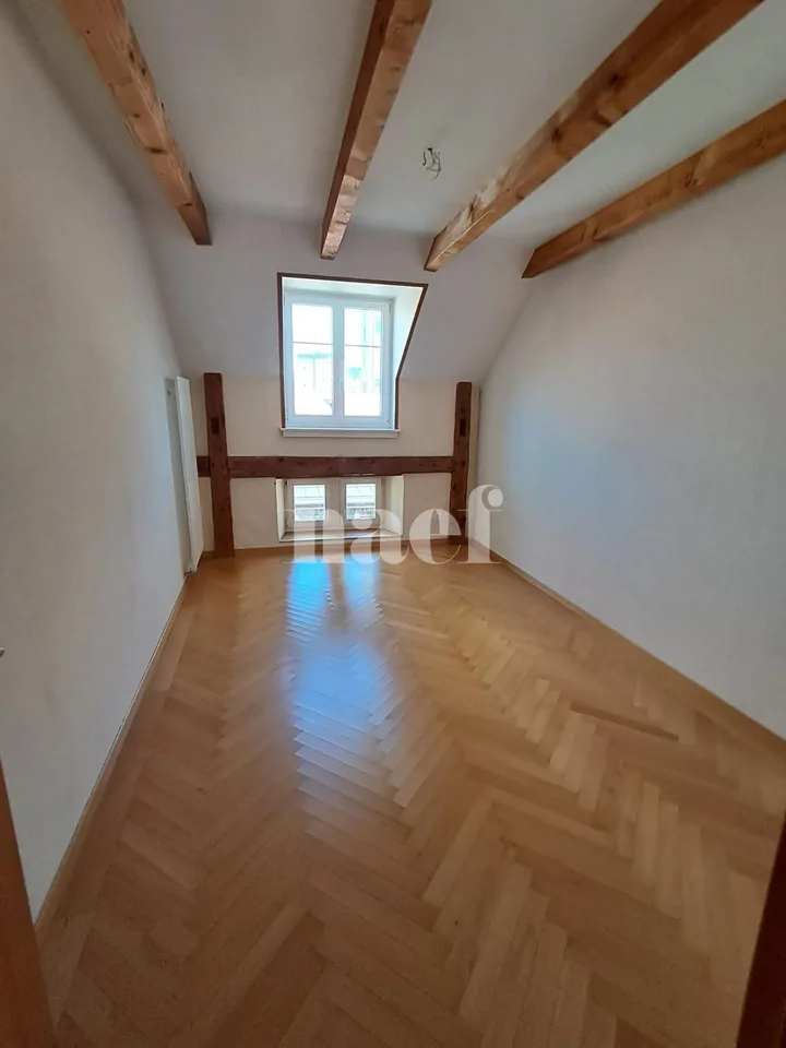 Schönes und großes helles 5-Zimmer-Wohnung