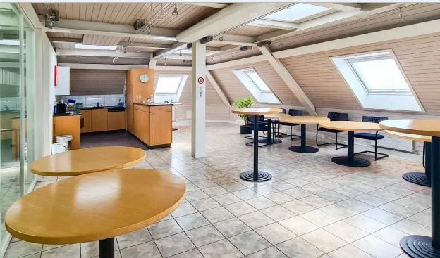 Espaces de bureaux modernes dans un emplacement central à Rapperswil-Jona – photo 6 sur 8